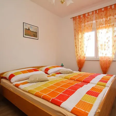 With A Parking Space Silo, Krk - 18763 Apartment Silo (Krk)